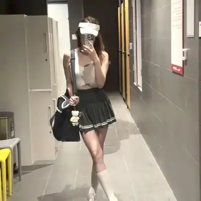 秦涵德